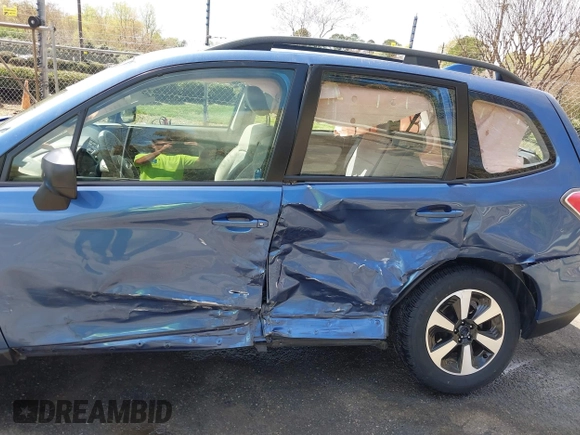 2018 Subaru Forester z VIN JF2SJABC9JH525596, wystawiony jako IAAI lot #41941424 z przebiegiem 32 622 mil mil oraz . Historia ofert i sprzedaży dostępna na DreamBid. Obrazek 6.