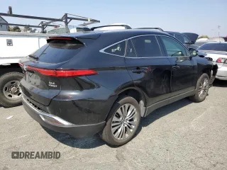 2022 Toyota Venza LE with VIN JTEAAAAH1NJ102500, listed as a Copart auction lot 68720993 with 23,640 mi miles. Bid and sale history available at carsss.com. Image 3.