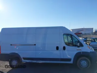 2015 Ram ProMaster Cargo with VIN 3C6TRVDG0FE501887, listed as a IAAI auction lot 41655896 with 121,574 mi miles and . Bid and sale history available at carsss.com. Image 13.