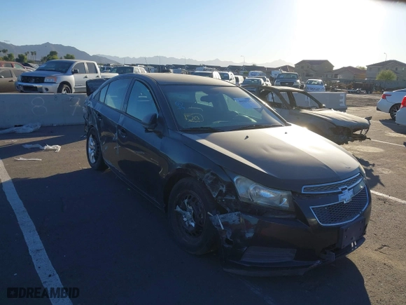 2013 Chevrolet Cruze LS with VIN 1G1PA5SHXD7258074, listed as a IAAI auction lot 40629164 with 201,866 mi miles. Bid and sale history available at carsss.com. Image 1.