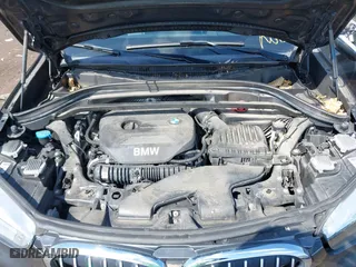 2016 BMW X1 xDrive28i with VIN WBXHT3C35GP886094, listed as a IAAI auction lot 42009639 with 61,739 mi miles. Bid and sale history available at carsss.com. Image 10.