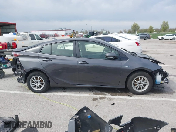 2018 Toyota Prius Two with VIN JTDKARFU7J3553216, listed as a IAAI auction lot 41979005 with 61,818 mi miles. Bid and sale history available at carsss.com. Image 14.
