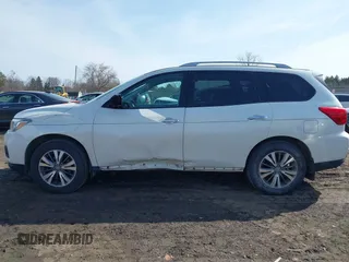2017 Nissan Pathfinder SV with VIN 5N1DR2MM7HC610550, listed as a IAAI auction lot 41797183 with 54,071 mi miles. Bid and sale history available at carsss.com. Image 14.