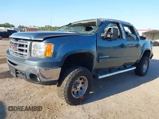 2010 GMC Sierra 1500 SLE z VIN 3GTRKVE30AG239997, wystawiony jako IAAI lot #42056748 z przebiegiem 159 931 mil mil oraz . Historia ofert i sprzedaży dostępna na DreamBid. Obrazek 18.