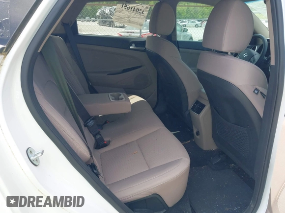 2019 Hyundai Tucson Sport with VIN KM8J33AL5KU066119, listed as a IAAI auction lot 42041651 with 60,281 mi miles. Bid and sale history available at carsss.com. Image 8.