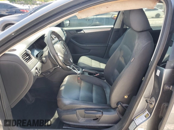2011 Volkswagen Jetta SEL with VIN 3VWLZ7AJ8BM101755, listed as a Copart auction lot 58893045 with 147,319 mi miles and Clean title. Bid and sale history available at DreamBid. Image 7.