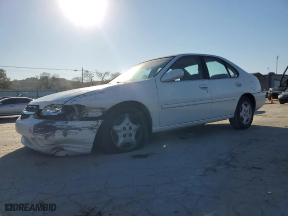 2000 Nissan Altima XE with VIN 1N4DL01D3YC107778, listed as a Copart auction lot 77478584 with 201,711 mi miles and Clean Title. Bid and sale history available at carsss.com. Image 1.