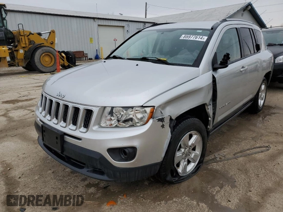 2013 Jeep Compass Sport with VIN 1C4NJCBA7DD166492, listed as a Copart auction lot 85977614 with 135,589 mi miles and Salvage Title. Bid and sale history available at carsss.com. Image 1.