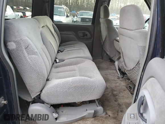 1997 Chevrolet Suburban with VIN 3GNFK16R6VG120489, listed as a Copart auction lot 44324705 with 218,764 mi miles and Salvage Title. Bid and sale history available at carsss.com. Image 11.