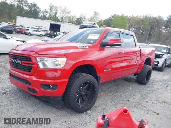 2020 Ram 1500 Big Horn z VIN 1C6SRFFT3LN301735, wystawiony jako IAAI lot #41954914 z przebiegiem 95 279 mil mil oraz . Historia ofert i sprzedaży dostępna na DreamBid. Obrazek 18.