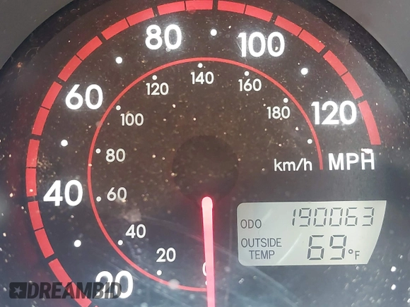 2005 Pontiac Vibe z VIN 5Y2SL63895Z432173, wystawiony jako IAAI lot #42186362 z przebiegiem 190 063 mil mil oraz . Historia ofert i sprzedaży dostępna na DreamBid. Obrazek 15.