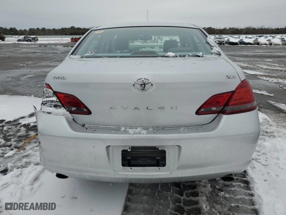 2008 Toyota Avalon XL with VIN 4T1BK36BX8U291006, listed as a Copart auction lot 44627035 with 147,181 mi miles and Salvage Title. Bid and sale history available at carsss.com. Image 6.