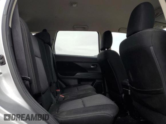 2018 Mitsubishi Outlander ES z VIN JA4AD2A37JJ004887, wystawiony jako Copart lot #51245625 z przebiegiem 114 654 mil mil oraz Szkoda całkowita • Salvage title. Historia ofert i sprzedaży dostępna na DreamBid. Obrazek 11.
