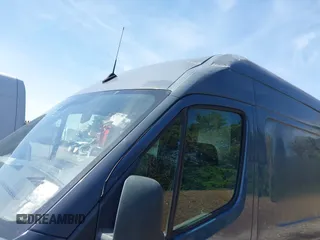 2019 Mercedes-Benz Sprinter Cargo with VIN WD4PF0CD6KP044032, listed as a IAAI auction lot 42103249 with 117,121 mi miles. Bid and sale history available at carsss.com. Image 6.