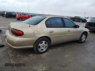 2004 Chevrolet Classic with VIN 1G1ND52F14M700223, listed as a Copart auction lot 83211884 with 247,529 mi miles and Salvage Title. Bid and sale history available at carsss.com. Image 3.