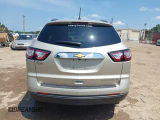 2015 Chevrolet Traverse LT z VIN 1GNKRHKD7FJ109076, wystawiony jako IAAI lot #42032817 z przebiegiem 62 830 mil mil oraz . Historia ofert i sprzedaży dostępna na DreamBid. Obrazek 16.
