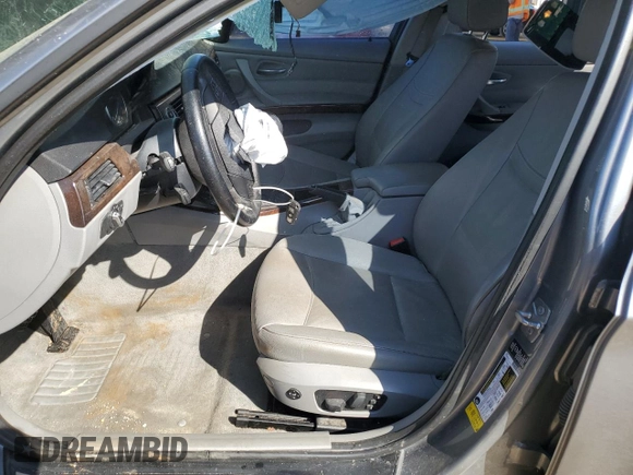 2011 BMW 3 Series 328i with VIN WBAPH7C54BE680138, listed as a Copart auction lot 48867715 with 87,322 mi miles and Non Repairable. Bid and sale history available at DreamBid. Image 7.