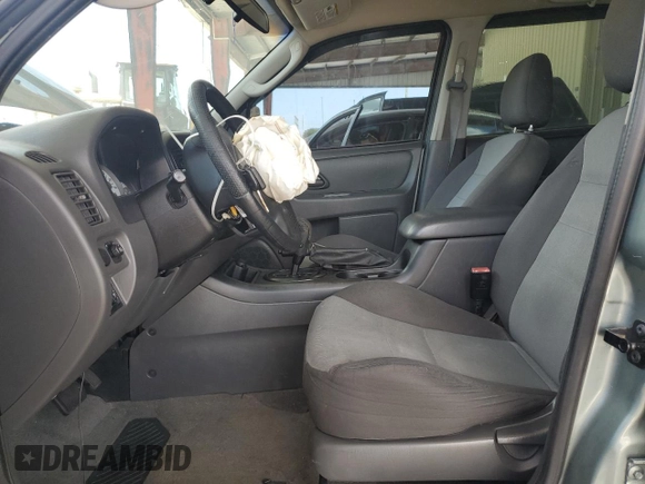 2005 Ford Escape XLS Value с VIN 1FMYU02Z35KC44073, выставлен на аукционе Copart как лот 58216525 с пробегом 135 959 миль миль и Списание • Salvage title. История ставок и продаж доступна на DreamBid. Изображение 7.
