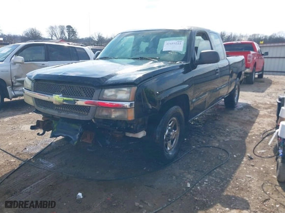 2003 Chevrolet Silverado 1500 LS with VIN 2GCEC19V531103179, listed as a IAAI auction lot 41653222 with 153,270 mi miles. Bid and sale history available at carsss.com. Image 2.
