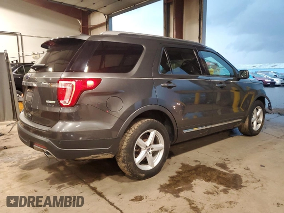 2018 Ford Explorer XLT с VIN 1FM5K7DH7JGC21530, выставлен на аукционе Copart как лот 63737465 с пробегом 89 295 миль миль и Списание • Salvage title. История ставок и продаж доступна на DreamBid. Изображение 3.