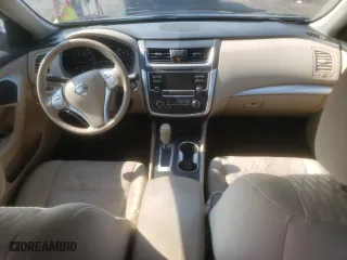 2017 Nissan Altima 2.5 SR with VIN 1N4AL3AP5HC151103, listed as a Copart auction lot 61390774 with 76,748 mi miles and Salvage Title. Bid and sale history available at carsss.com. Image 8.