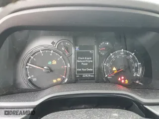 2024 Toyota 4Runner SR5 Premium with VIN JTENU5JR5R6221832, listed as a Copart auction lot 49089625 with 22,929 mi miles and Salvage Title. Bid and sale history available at carsss.com. Image 9.