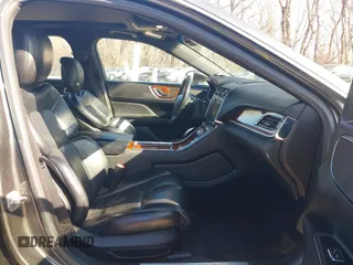 2017 Lincoln Continental with VIN 1LN6L9TP2H5606988, listed as a IAAI auction lot 41516925 with 114,189 mi miles and . Bid and sale history available at DreamBid. Image 5.