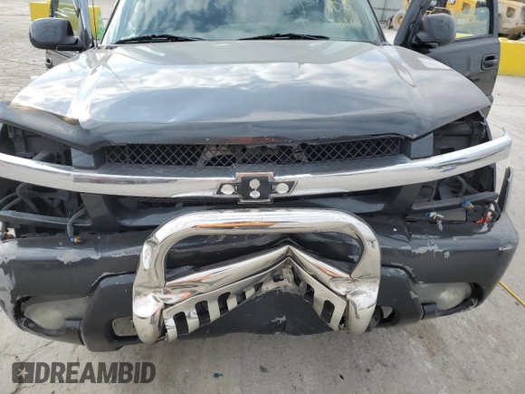 2003 Chevrolet Avalanche z VIN 3GNEC13T23G101945, wystawiony jako Copart lot #55500575 z przebiegiem Nie podano mil oraz Szkoda całkowita • Salvage title. Historia ofert i sprzedaży dostępna na DreamBid. Obrazek 12.