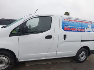 2019 Nissan NV200 SV z VIN 3N6CM0KN6KK698178, wystawiony jako IAAI lot #41915567 z przebiegiem 61 330 mil mil oraz . Historia ofert i sprzedaży dostępna na DreamBid. Obrazek 15.