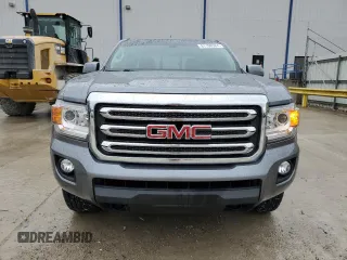 2020 GMC Canyon 4WD SLE with VIN 1GTG6CEN3L1237373, listed as a Copart auction lot 81198384 with 28,452 mi miles and Salvage Title. Bid and sale history available at carsss.com. Image 5.
