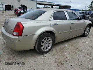 2006 Chrysler 300 Touring with VIN 2C3KA53G26H225251, listed as a Copart auction lot 70806354 with 216,259 mi miles and Salvage Title. Bid and sale history available at carsss.com. Image 3.