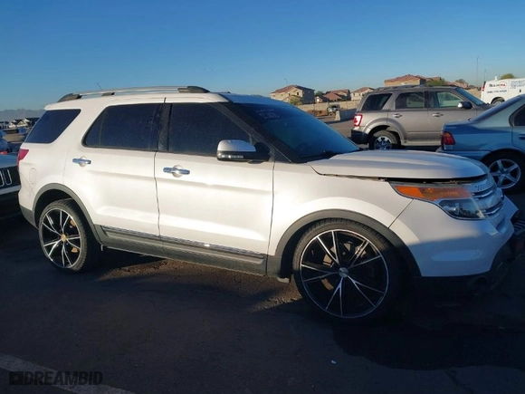 2015 Ford Explorer Limited with VIN 1FM5K7F83FGC25501, listed as a IAAI auction lot 41045180 with 110,230 mi miles. Bid and sale history available at carsss.com. Image 12.