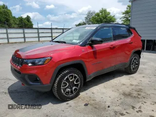 2025 Jeep Compass Trailhawk with VIN 3C4NJDDN5ST536674, listed as a Copart auction lot 65851335 with 6,520 mi miles and Clean title. Bid and sale history available at DreamBid. Image 1.