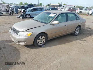 2001 Toyota Avalon XL w/Bucket Seats with VIN 4T1BF28B61U131772, listed as a IAAI auction lot 42039204 with Not Provided miles. Bid and sale history available at carsss.com. Image 2.
