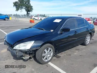 2006 Honda Accord LX с VIN 1HGCM66396A058277, выставлен на аукционе IAAI как лот 42651117 с пробегом 178 621 миль миль и . История ставок и продаж доступна на DreamBid. Изображение 18.