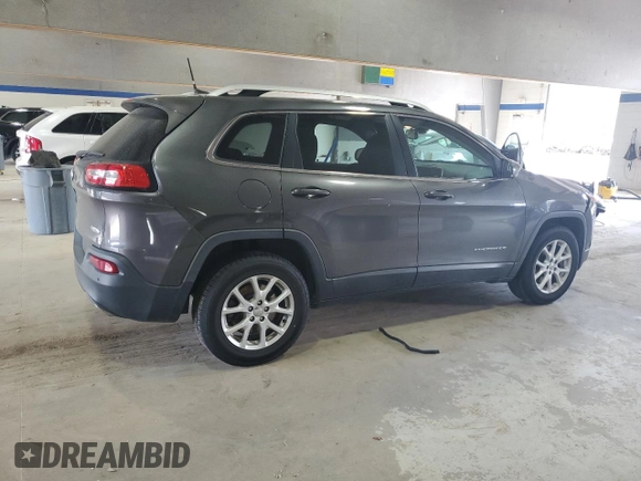 2016 Jeep Cherokee Latitude z VIN 1C4PJMCS2GW342038, wystawiony jako Copart lot #50705795 z przebiegiem 104 475 mil mil oraz Szkoda całkowita • Salvage title. Historia ofert i sprzedaży dostępna na DreamBid. Obrazek 3.