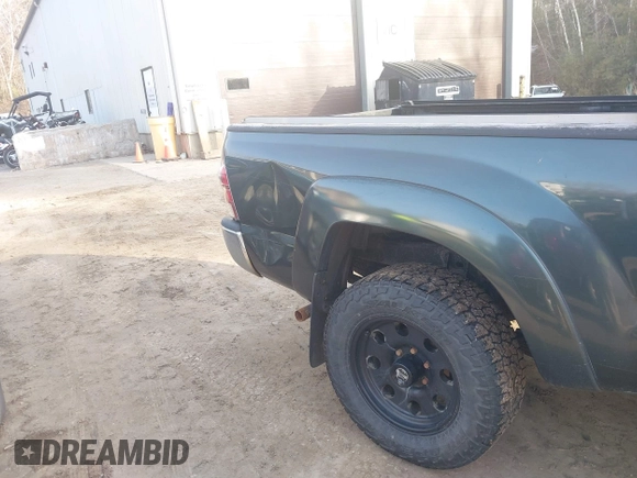 2009 Toyota Tacoma with VIN 5TEUU42N99Z649654, listed as a IAAI auction lot 41796246 with 229,052 mi miles. Bid and sale history available at carsss.com. Image 6.