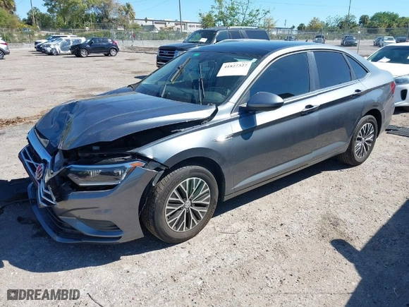 2019 Volkswagen Jetta SEL with VIN 3VWE57BUXKM242727, listed as a IAAI auction lot 41827327 with 91,898 mi miles. Bid and sale history available at carsss.com. Image 2.