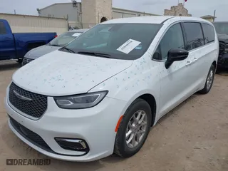 2024 Chrysler Pacifica Touring L with VIN 2C4RC1BG9RR167328, listed as a IAAI auction lot 42048938 with 23,941 mi miles. Bid and sale history available at carsss.com. Image 17.