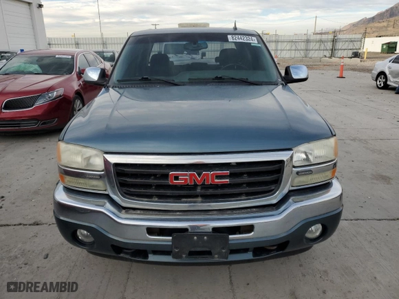 2007 GMC Sierra 1500 Classic SLT with VIN 2GTEK13Z171180961, listed as a Copart auction lot 82442324 with 99,867 mi miles and Salvage Title. Bid and sale history available at carsss.com. Image 5.