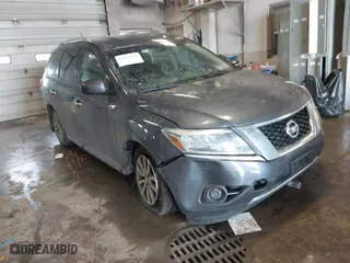 2014 Nissan Pathfinder S with VIN 5N1AR2MM9EC694210, listed as a IAAI auction lot 41651478 with 151,268 mi miles. Bid and sale history available at carsss.com. Image 1.