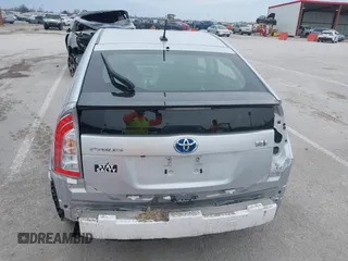 2015 Toyota Prius Four with VIN JTDKN3DU8F0431901, listed as a IAAI auction lot 41718402 with 130,169 mi miles. Bid and sale history available at carsss.com. Image 17.
