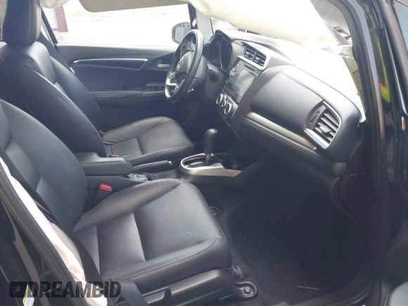 2015 Honda Fit EX-L with VIN 3HGGK5H82FM706622, listed as a IAAI auction lot 41767389 with 95,670 mi miles. Bid and sale history available at carsss.com. Image 5.
