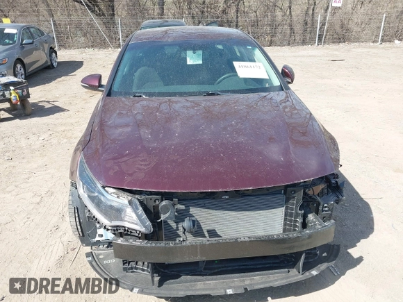 2018 Kia Optima LX with VIN 5XXGT4L32JG205631, listed as a IAAI auction lot 41861172 with 73,702 mi miles. Bid and sale history available at carsss.com. Image 12.