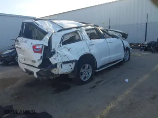 2008 Toyota Sequoia SR5 with VIN 5TDBY64A78S000870, listed as a IAAI auction lot 41756220 with 1 mi miles. Bid and sale history available at carsss.com. Image 4.