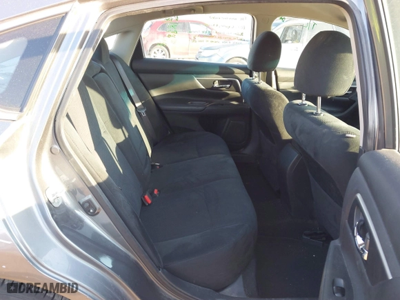 2015 Nissan Altima 2.5 SV with VIN 1N4AL3AP4FC438025, listed as a IAAI auction lot 41657713 with 192,870 mi miles. Bid and sale history available at carsss.com. Image 8.
