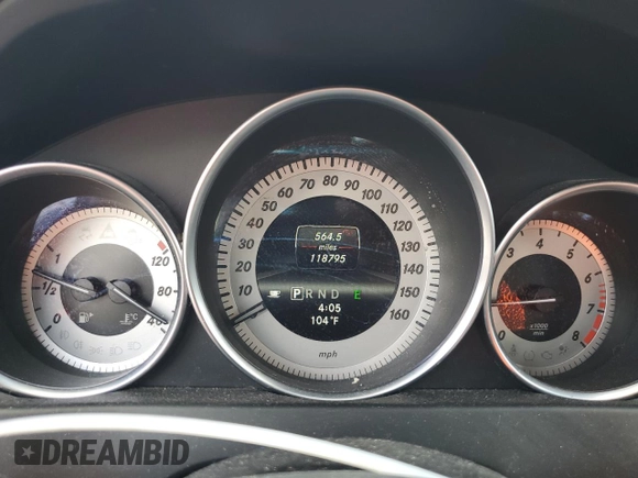 2013 Mercedes-Benz C 300 Sport z VIN WDDGF8AB1DR244937, wystawiony jako Copart lot #62313075 z przebiegiem 118 795 mil mil oraz Szkoda całkowita • Salvage title. Historia ofert i sprzedaży dostępna na DreamBid. Obrazek 9.