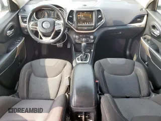 2017 Jeep Cherokee Latitude z VIN 1C4PJLCB9HW577712, wystawiony jako Copart lot #57877175 z przebiegiem 64 653 mil mil oraz Szkoda całkowita • Salvage title. Historia ofert i sprzedaży dostępna na DreamBid. Obrazek 8.