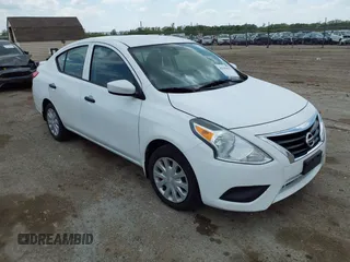 2016 Nissan Versa S Plus with VIN 3N1CN7AP1GL880161, listed as a IAAI auction lot 42147877 with 188,673 mi miles. Bid and sale history available at carsss.com. Image 1.