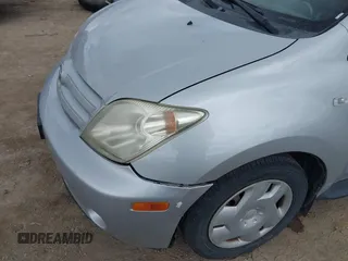 2005 Scion xA z VIN JTKKT604250089818, wystawiony jako IAAI lot #41983968 z przebiegiem 115 867 mil mil oraz . Historia ofert i sprzedaży dostępna na DreamBid. Obrazek 12.
